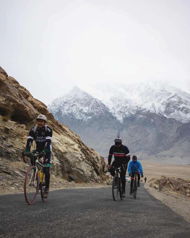 Broko leading Numaan and Ejju up the climb to Shigar
